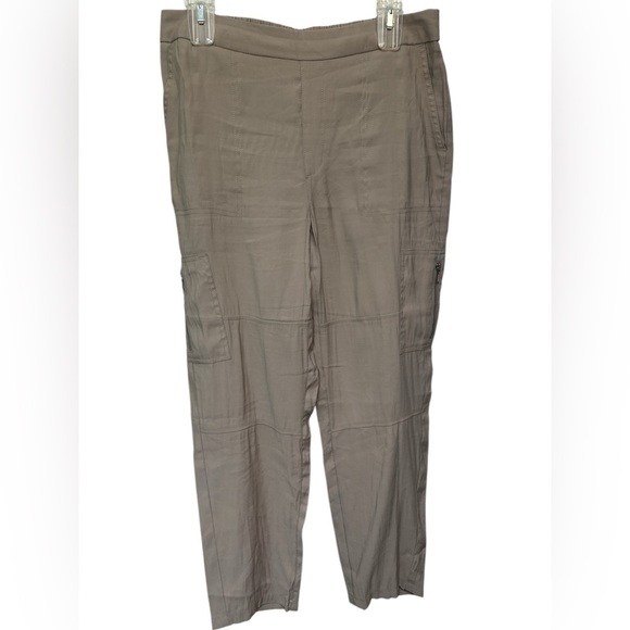 Chico’s khaki cargo flat front pull on pants - Picture 1 of 5